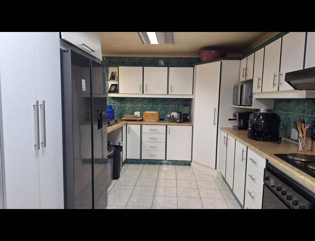 BUSINESS FOR SALE IN UMKOMAAS